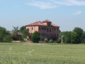 Villa Carlotta della Cascina Borella