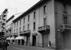 Palazzo Piazza L. Petazzi 34
