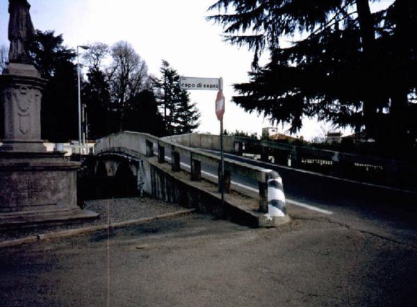 Ponte sul Naviglio Grande