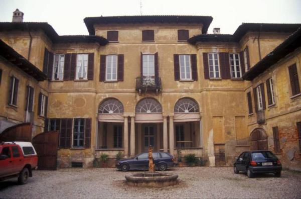 Villa Corones, Gabuzzi, Massari Pisani Dossi - complesso