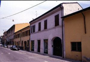 Casa Via Giovanni Acerbi 42-50