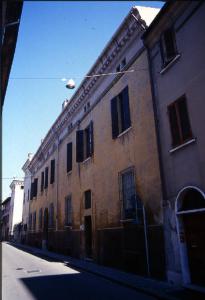 Palazzo Via Giovanni Arrivabene 18-20