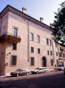 Casa Capilupi in Piazza San Giovanni 3