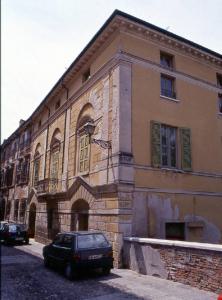 Casa Via Massari 3-5