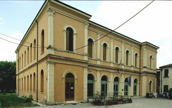 Istituto Magistrale Manzoni