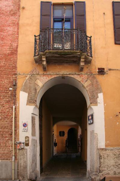 Casa Via Alboino 5