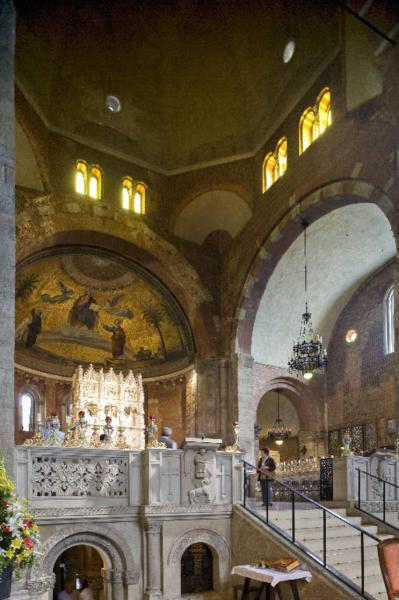 Basilica di S. Pietro in Ciel d'Oro