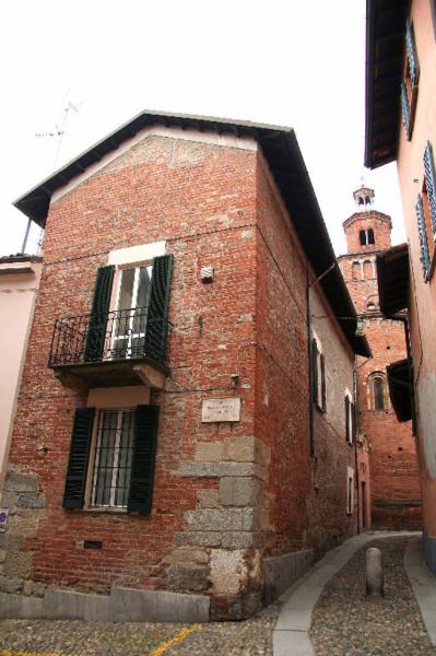 Casa Via Pietro Pessani 1 - complesso