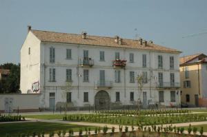 Palazzo Piazza Castello, 3