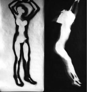 Fotogrammi raffiguranti sagome di figure femminili