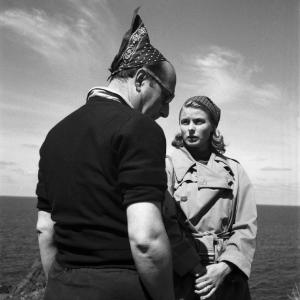Set del film "Stromboli, terra di Dio" di Roberto Rossellini - Stromboli 1949 - Isola di Stromboli - Ritratto di coppia - Ingrid Bergman, attrice, e Roberto Rossellini, regista