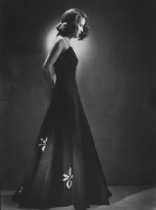 Ritratto femminile - Alida Valli - abito nero lungo
