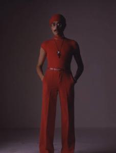 Ritratto maschile - uomo in abiti rossi