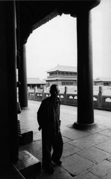 Cina - Pechino - anziano all'interno della Città Proibita