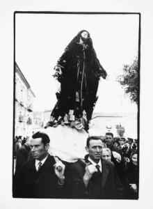 Lucania - Barile - processione del Venerdì Santo - statua della Madonna