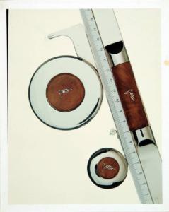 Campagna pubblicitaria per Trussardi Inside - Accessori da tavolo in radica, argento e plastica - Cartoleria - Righello