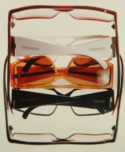 Campagna pubblicitaria per Trussardi Accessori - Cinque paia di occhiali da sole in colori diversi