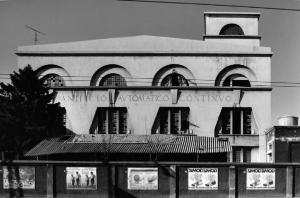 Ritratti di fabbriche 1978-1980. Milano - Via Bernardo Quaranta - Edificio industriale - Panificio Automatico Continuo