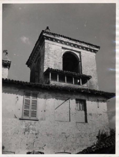 Carpiano - Cascina Castello di Carpiano - Casa padronale - Torrione con loggetta