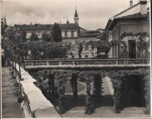 Milano - Palazzo Archinto - Terrazza e portico interno