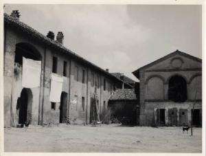 Vernate - Cascina Moncucco - Casa colonica e stalla