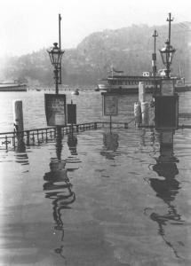 Como - Esondazione del 1935 - Piazza Cavour