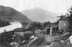 Adige (Fiume) - Veduta / Esercito italiano - Trinceramenti -- Ala - Serravalle all'Adige (frazione) / Monte Biaena - Veduta