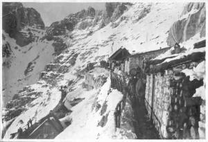 Esercito italiano - Ricoveri -- Monte Cregnedul / Neve -- Monte Cregnedul
