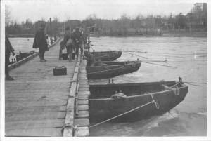 Esercito italiano - Genio pontieri - Ponte su barche -- Isonzo (Fiume)