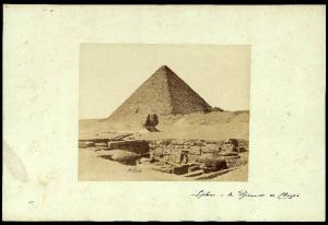 Sito archeologico - Egitto - Il Cairo (località di Giza) - Sfinge, piramide di Cheope e resti del tempio funerario di Chefren