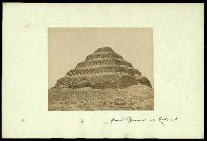 Sito archeologico - Egitto - Il Cairo (località di Saqqara) - Piramide a gradoni