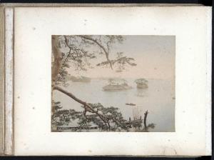 Giappone - Veduta della Baia di Matsushima con imbarcazioni