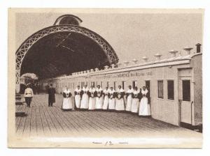 Guerra russo-giapponese - Ritratto di gruppo femminile - Medici - Crocerossine davanti ad un treno ospedale russo - Russia - San Pietroburgo