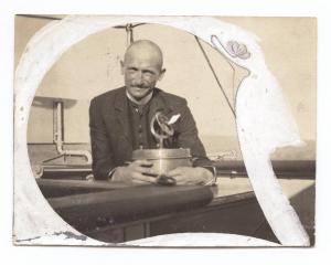 Guerra russo-giapponese - Ritratto maschile - Signor Ulrich giornalista del Kolniche Zeitung a bordo del piroscafo Folgi con uno strumento Palinurus - Russia - Vladivostok
