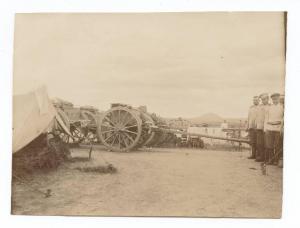 Guerra russo-giapponese - Russia - Manciuria - Cassoni d'artiglieria su traini