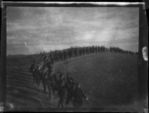 Guerra russo-giapponese - Russia - Manciuria - Fanscin - Plotoni di tiratori russi del Terzo Corpo di Siberia in marcia