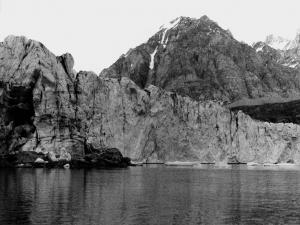 Groenlandia - Isole Menander - costa - rocce -mare - montagne