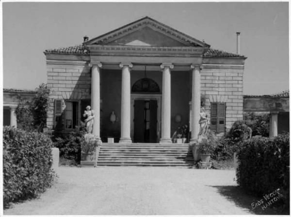 Castelnuovo Angeli - Villa Margherita