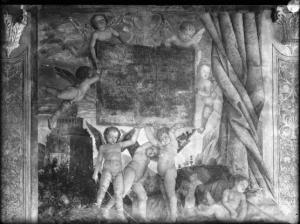 Affresco - Putti che sorreggono targa dedicatoria - Andrea Mantegna - Mantova - Castello di S. Giorgio - Piano nobile - Camera degli Sposi