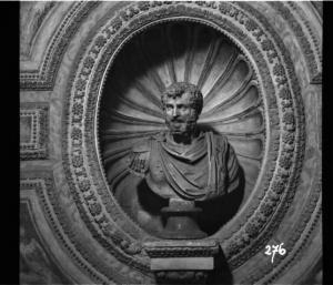 Scultura - Busto di Antonino Pio (?) - Mantova - Palazzo Ducale - Galleria della Mostra