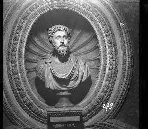 Scultura - Busto di Marco Aurelio - Mantova - Palazzo Ducale - Galleria della Mostra