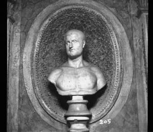 Scultura - Busto di Volusiano (?) - Mantova - Palazzo Ducale - Corte Nuova - Appartamento di Troia - Loggia dei Marmi