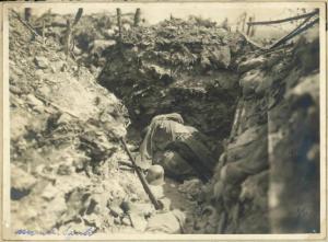 Prima guerra mondiale - Monte Santo - Militari austriaci morti in trincea