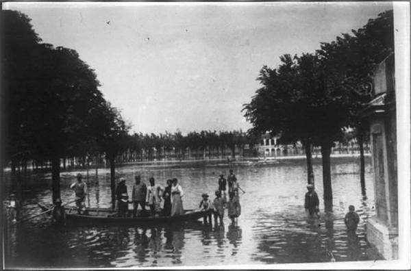 Mantova - Piazza Virgiliana - Alluvione