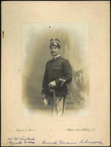 Ritratto maschile - Militare - Tenente Giovanni Selicappa, 35°-36° fanteria brigata Pistoia / Prima guerra mondiale