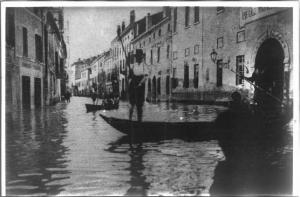 Mantova - Via Trieste (?) - Alluvione