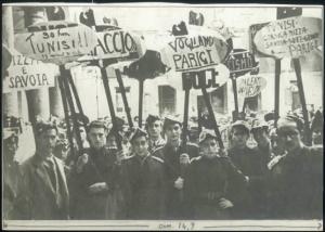 Roma - Manifestazione di studenti universitari fascisti