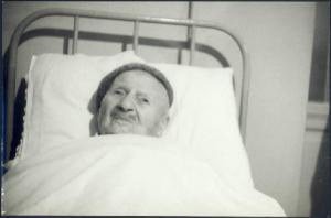 Ritratto maschile - Anziano di 107 anni a letto