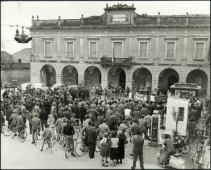Acquanegra sul Chiese - Piazza XXV Aprile - 1° Maggio 1959, comizio di Alceo Negri - Comizio