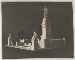 Monumento a Virgilio - Mantova - Piazza Virgiliana - Notturno